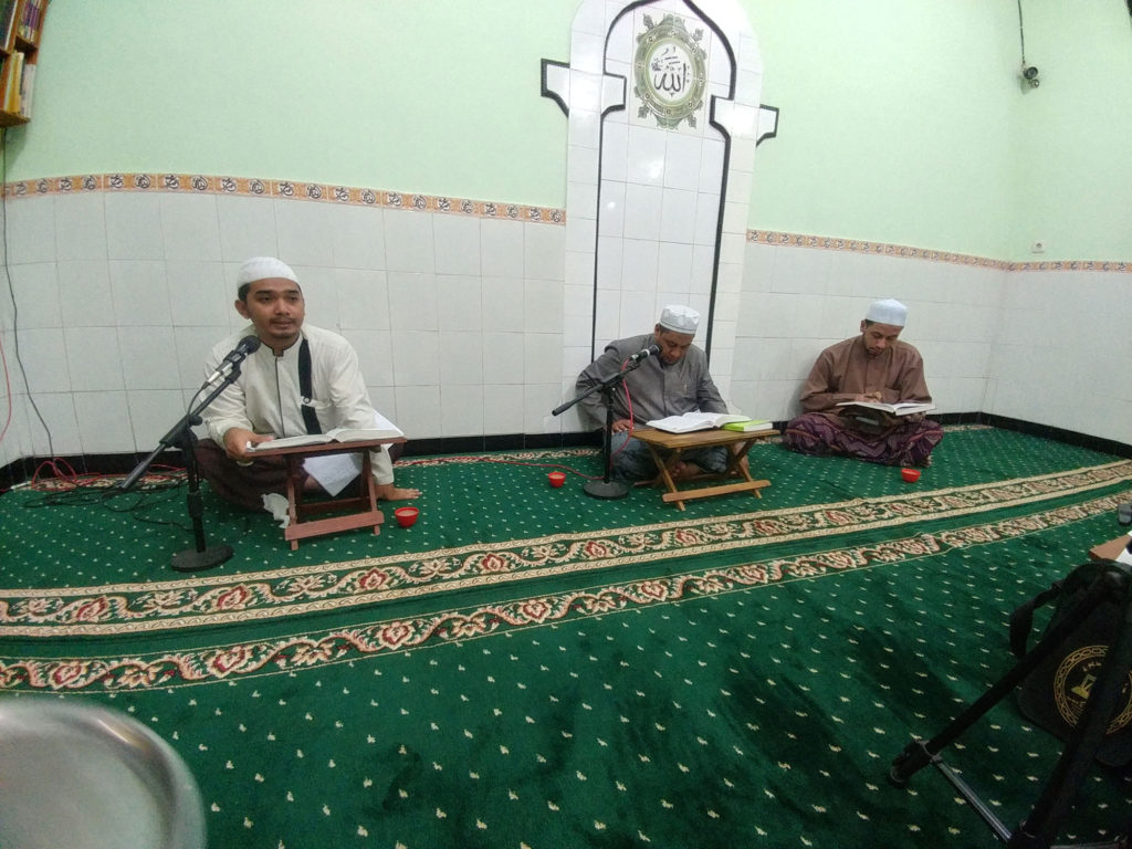 Kajian Rutin Ilmu Fiqih, Setiap Selasa Malam Rabu, Bertempat di Aula Majlis Taklim Al Hidayah Surakarta