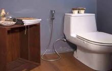 Bagaimana Hukum Cipratan Air Dari Kita Buang Air Besar