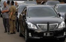 Hukumnya Seorang Abdi Negara (Pegawai Negeri) Pergi Menggunakan Fasilitas Kendaraan Dinas