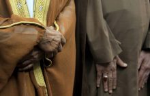 Hukum Berjamaah Dengan Imam Beda Aqidah