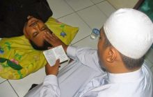 06. Bagaimana Cara Menyadarkan Orang Yang Kerasukan Jin?