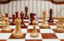 30. Hukum Bermain Catur