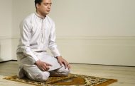 41. Sholat Dengan Memejamkan Mata