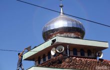 44. Mengumumkan Berita Kematian Di Masjid