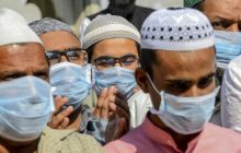 Hukum Memakai Masker Saat Sholat